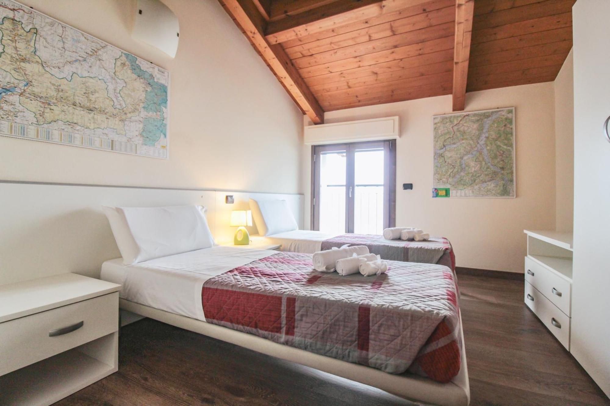 Appartamento Al Porto 피아넬로 델 라리오 외부 사진